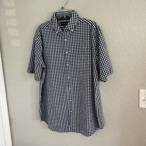 Men’s button down - Picture 2 of 7
